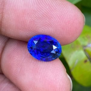 Blue Sapphire - 4.07 carats