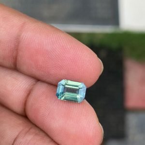 Green Sapphire - 2.10 carats