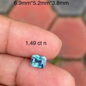 Teal Sapphire - 1.49 carats